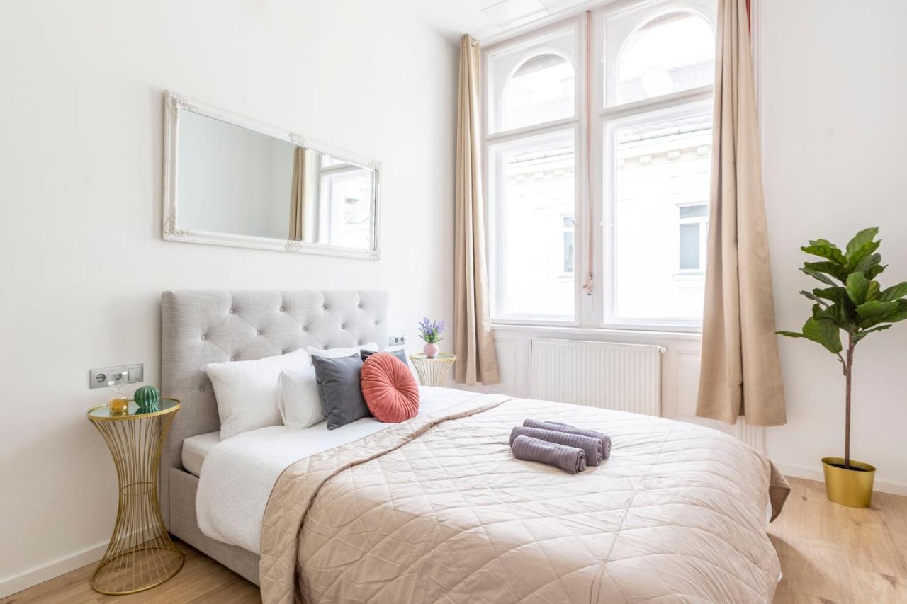 Exclusive Central Apartment Next To The Fashion Street Budapest Exterior photo